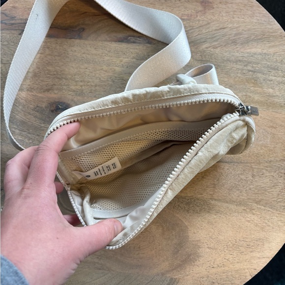Lululemon Cream Belt Bag - Picture 1 of 3